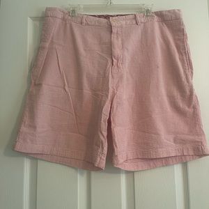Vineyard Vines Men’s Pink Seersucker Shorts size 38